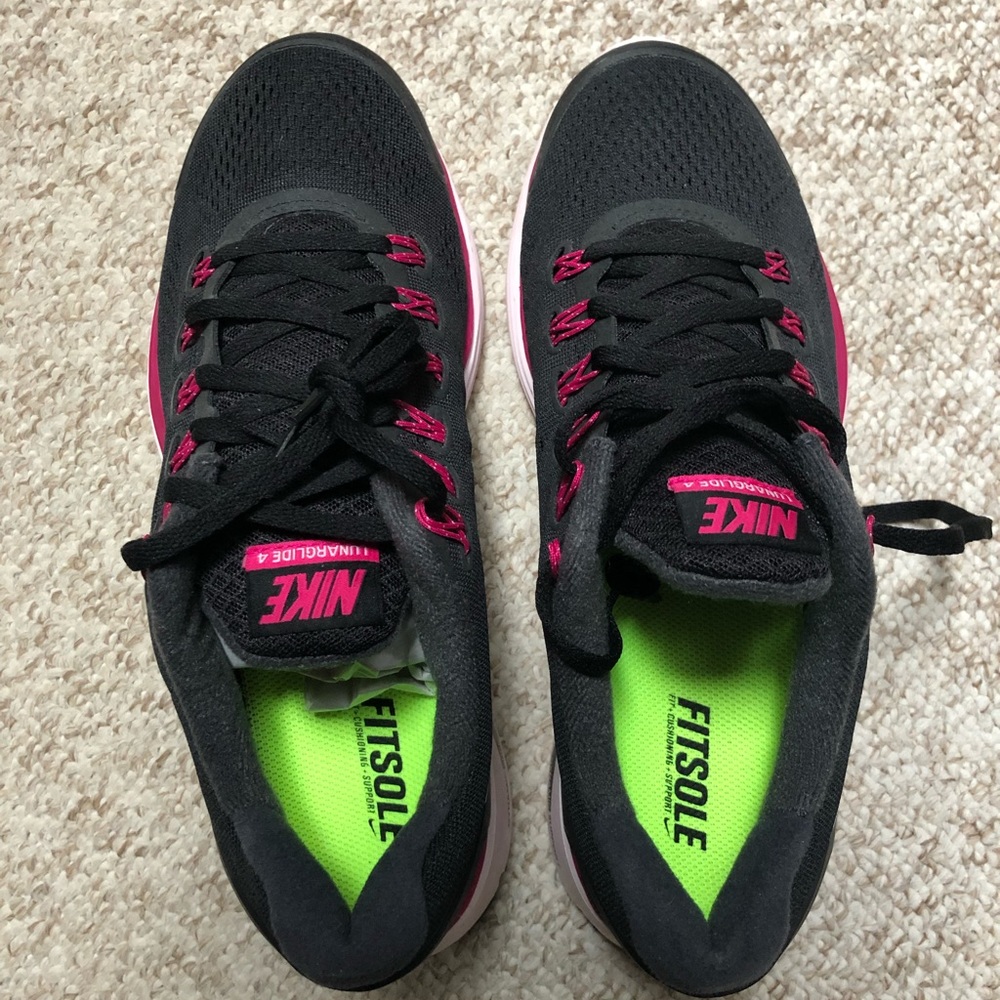Nike Women’s Lunarglide 4